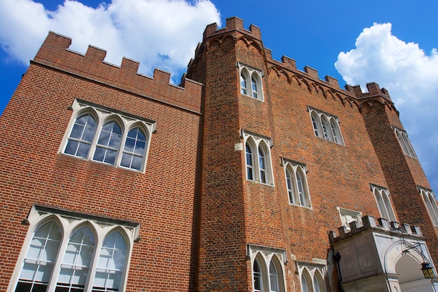 Lea Valley Hertford Castle